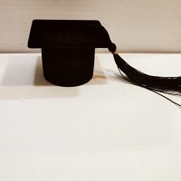جعبه جواهرات طرح کلاه دانشجو