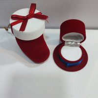 جعبه جواهرات طرح چکمه و کلاه